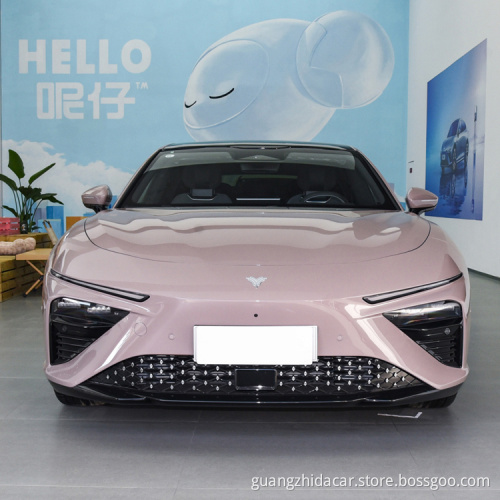 2023 أحدث إصدار من سيارة Neta S Electric Sedan مركبة جديدة للبطارية الرياضية الجديدة السيارات بطارية طويلة عمرها 520 كيلومترًا